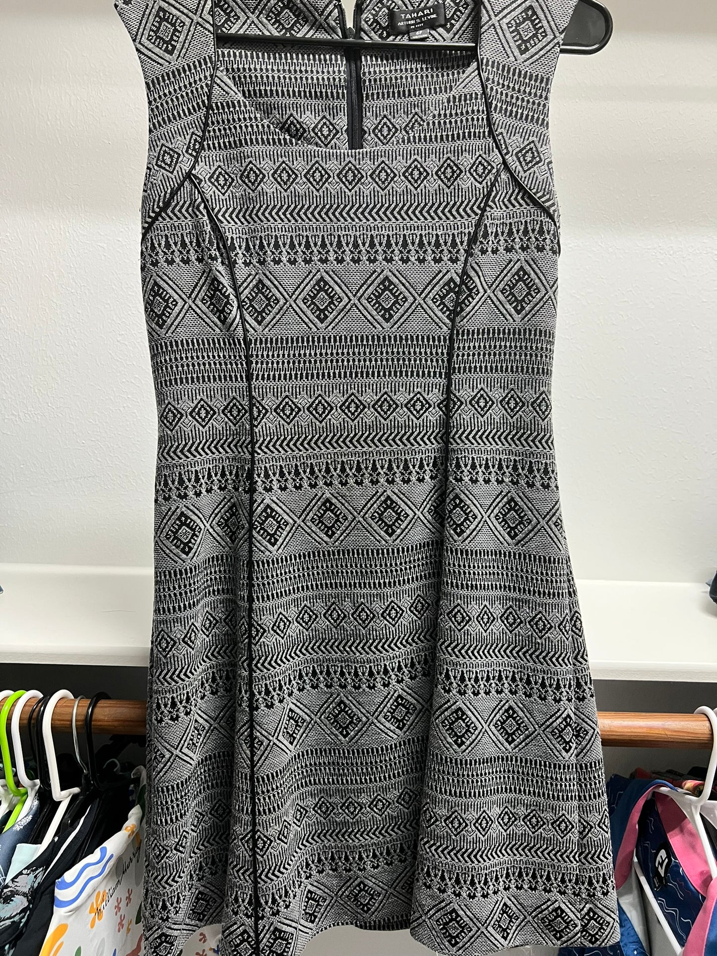 Tahari Arthur S. Levine Petite Gray Geometric Dress