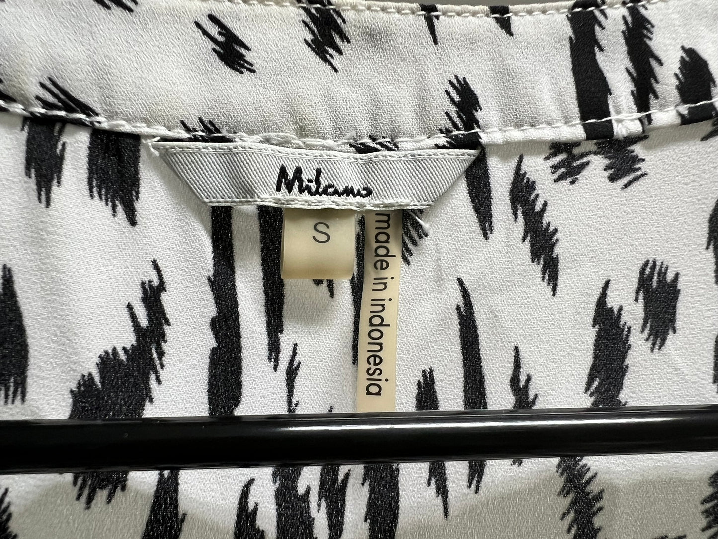 Milano Black/White Pattern Short-sleeve Blouse