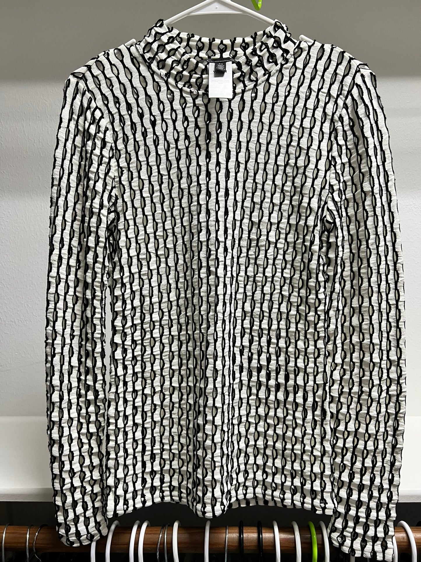 White House Black Market Black and White Blouse